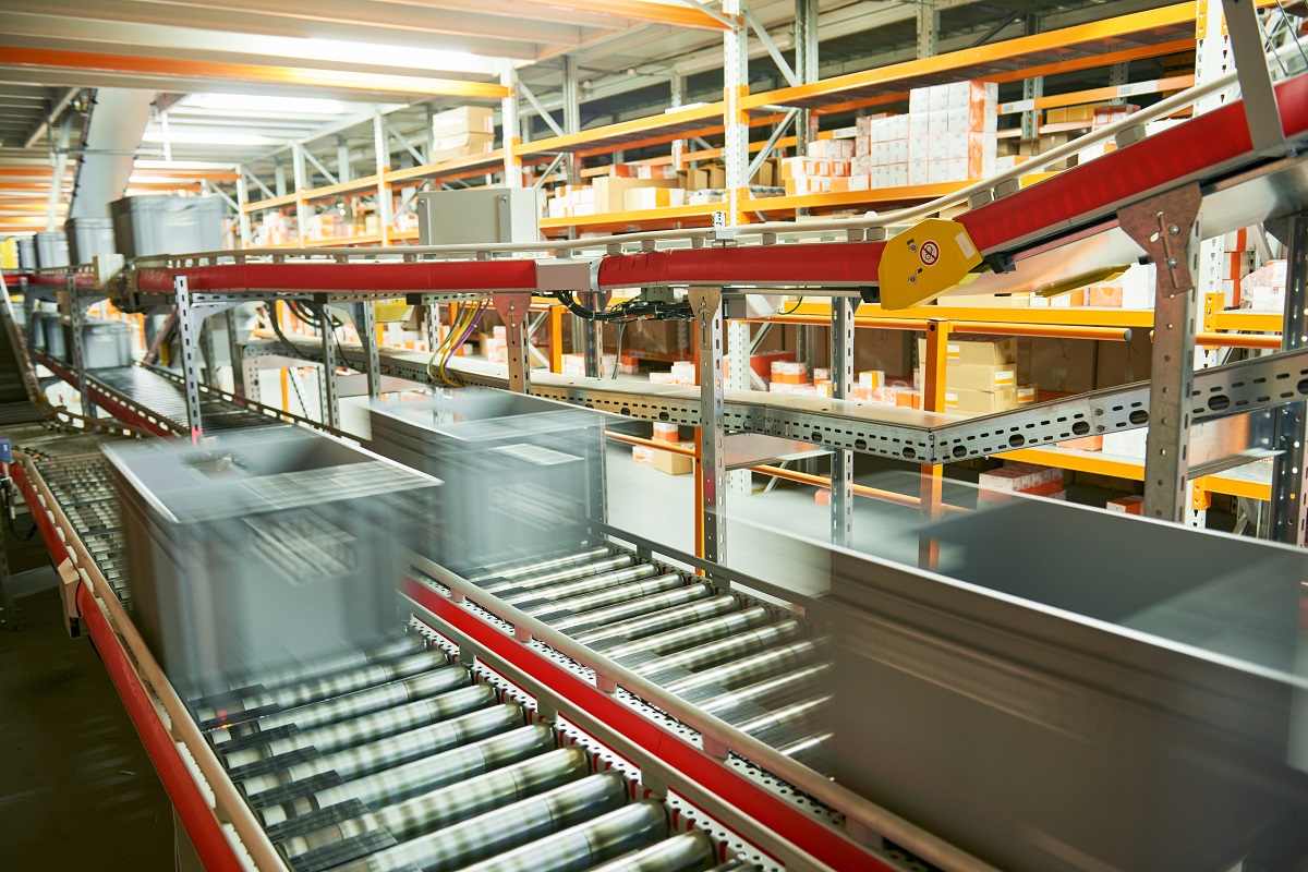 Robotic Warehouse Management A fully integrated, one-stop sourcing and wholesale system using the latest robotic warehouse management and AI. These warehouse and logistics technologies create end-to-end efficiency gains, from enhanced ordering, packing and delivery operations to increased management productivity and business through faster market delivery.